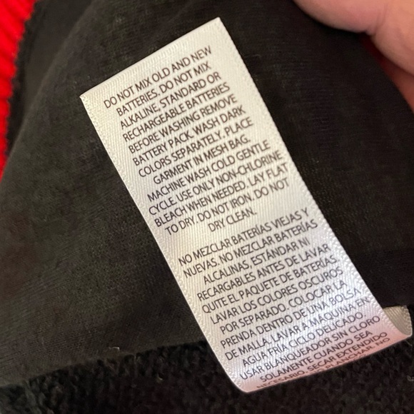 Holiday Gangsta Ugly Santa Sweater - Red, Black, Green Sz M NWOT - Picture 7 of 8